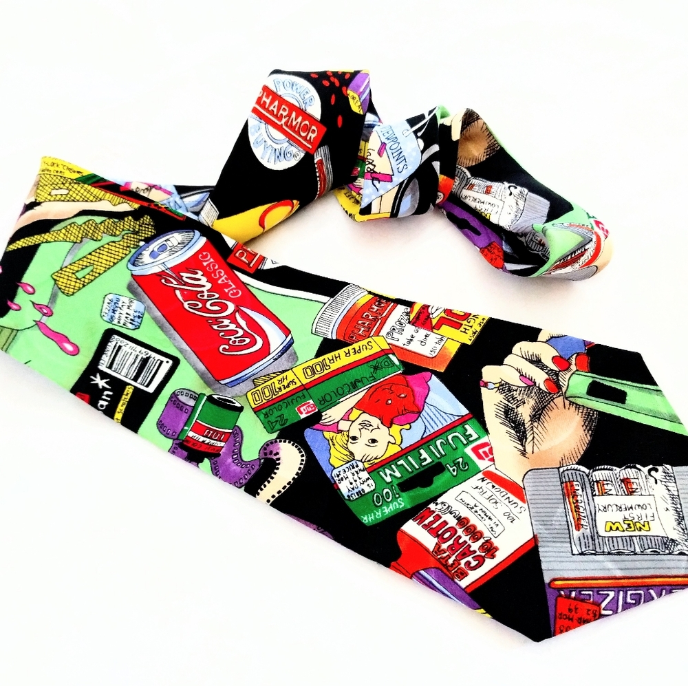 NICOLE MILLER 1991 collectable vintage tie